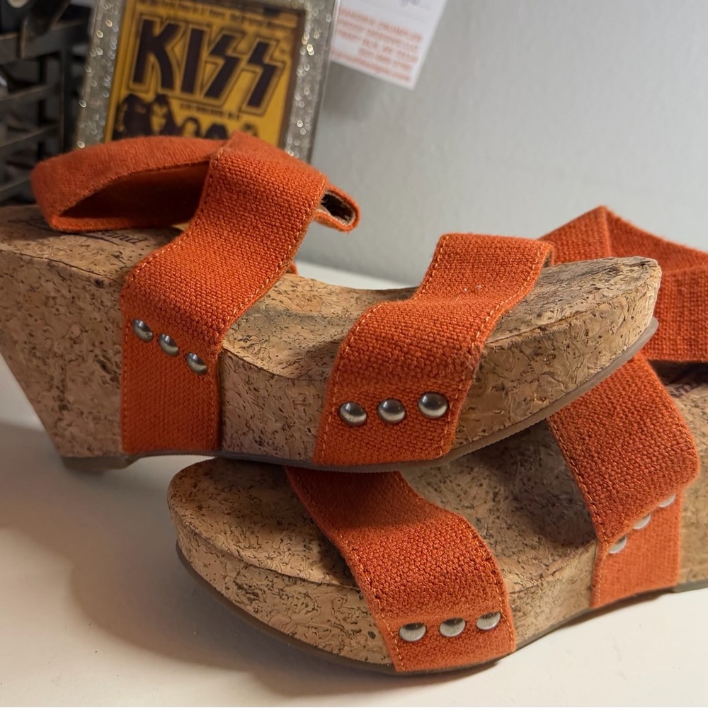 Lucky Brand Orange Wedges